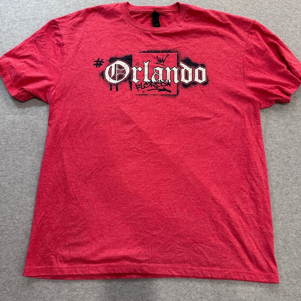 Y2K Orlando Graphic Crewneck T-Shirt - Red